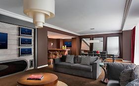 Marriott Chicago Downtown Autograph Collection
